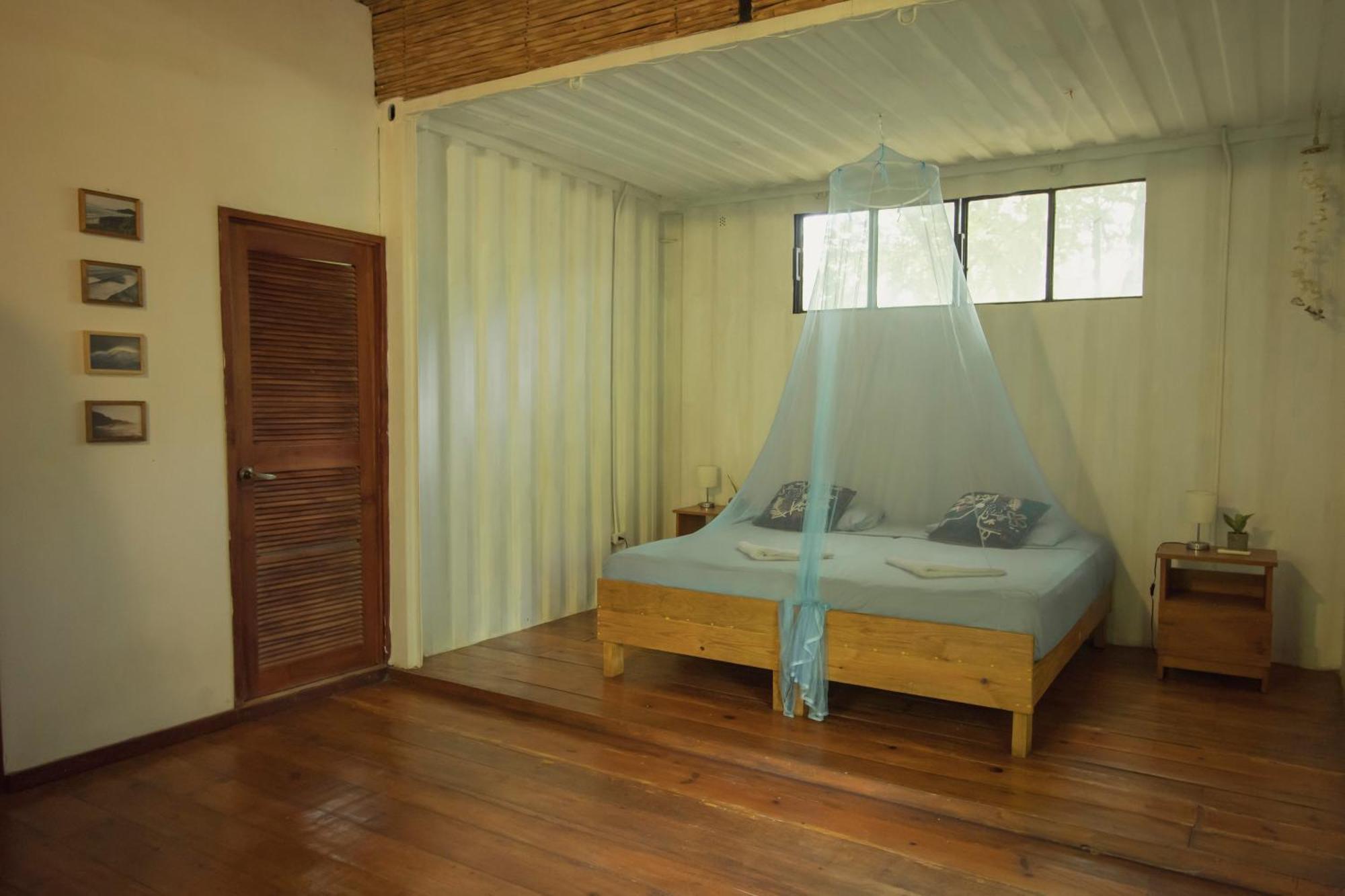 Mola Mola Surf Popoyo Bed & Breakfast Екстериор снимка