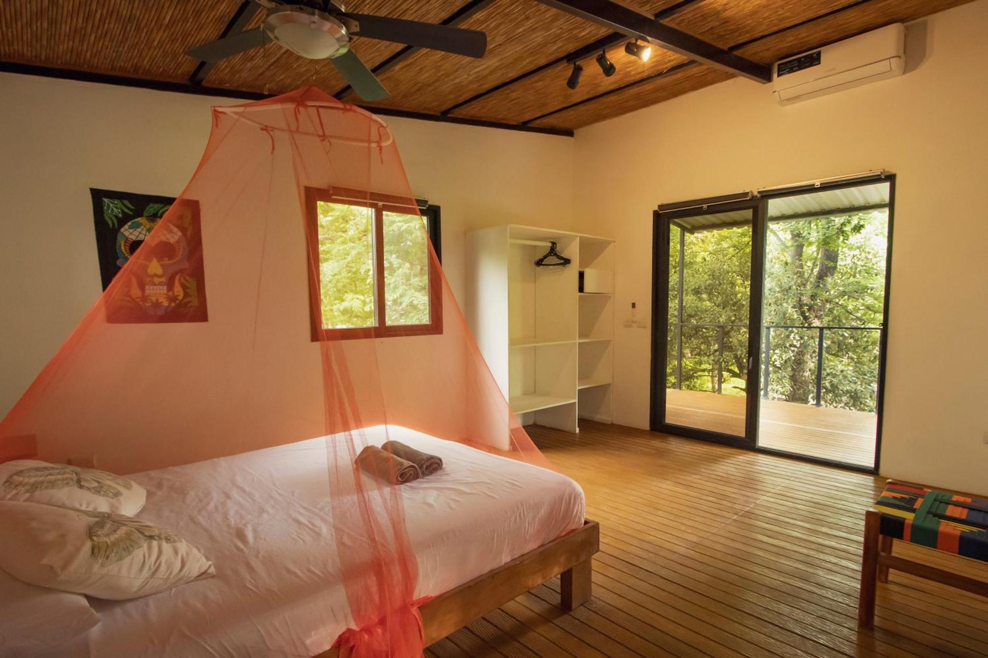 Mola Mola Surf Popoyo Bed & Breakfast Екстериор снимка
