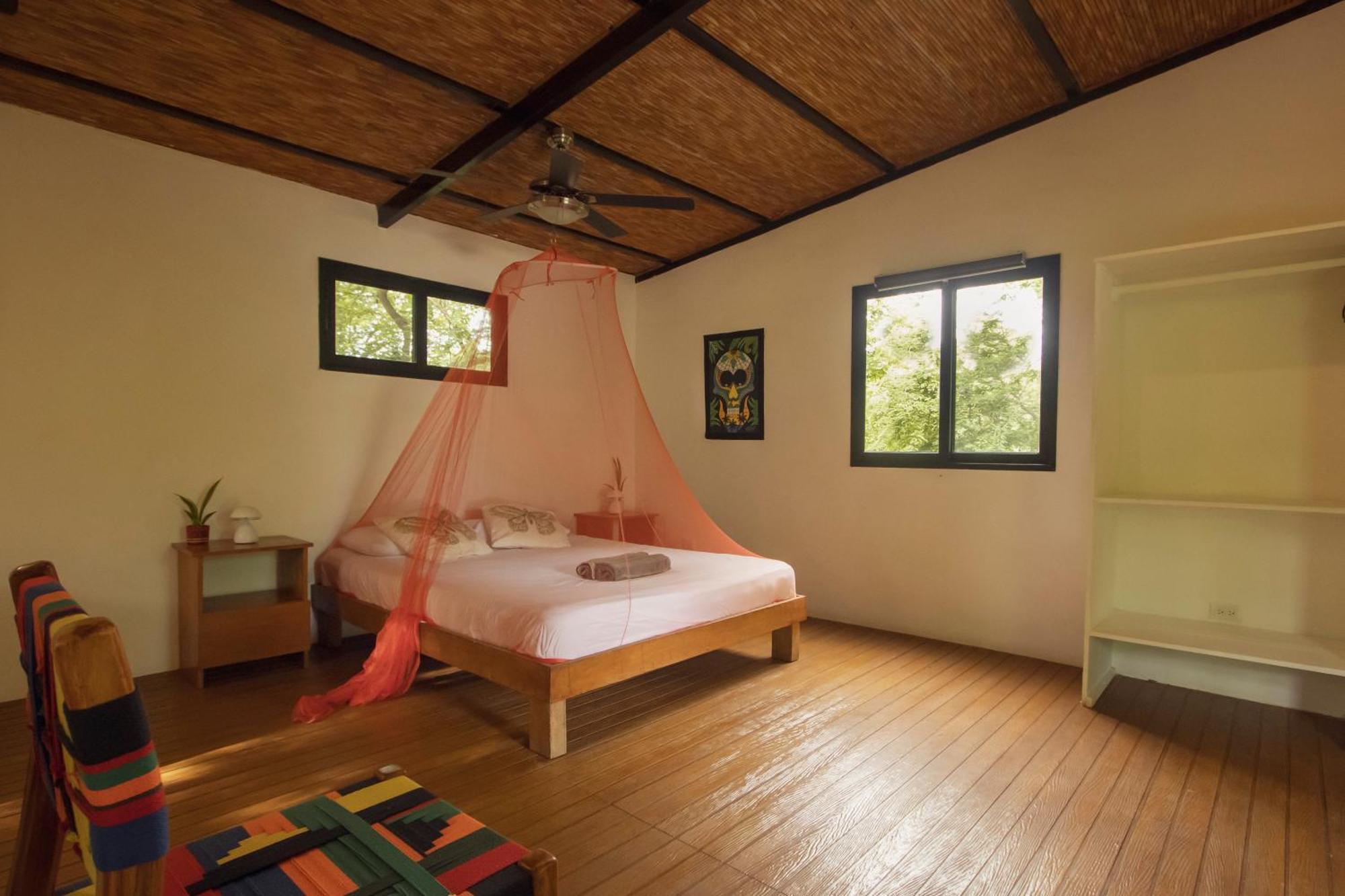 Mola Mola Surf Popoyo Bed & Breakfast Екстериор снимка